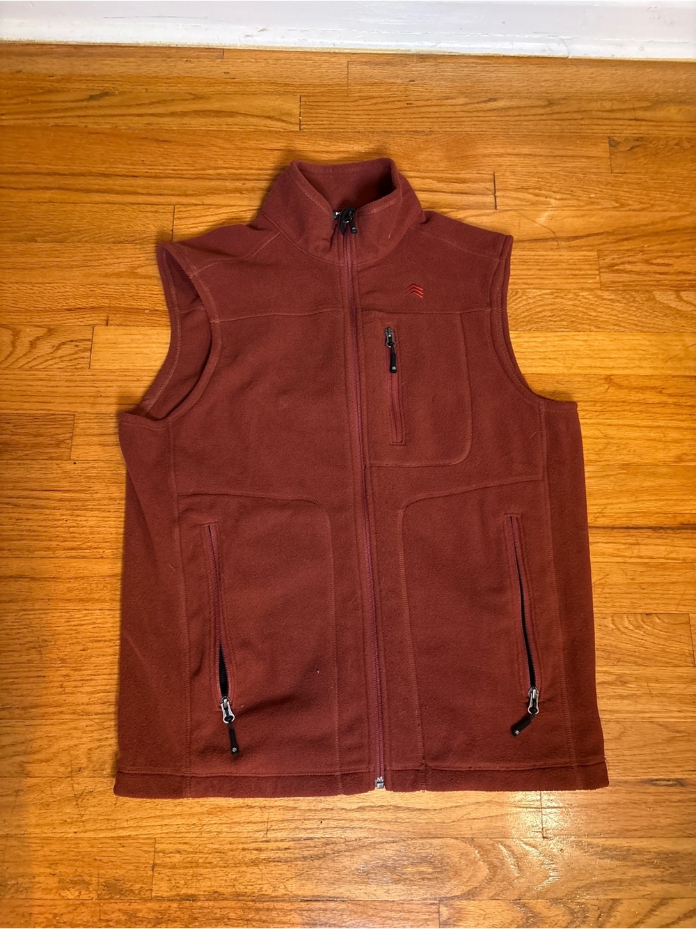 Men's Sleeveless Fleece Vest in Rust